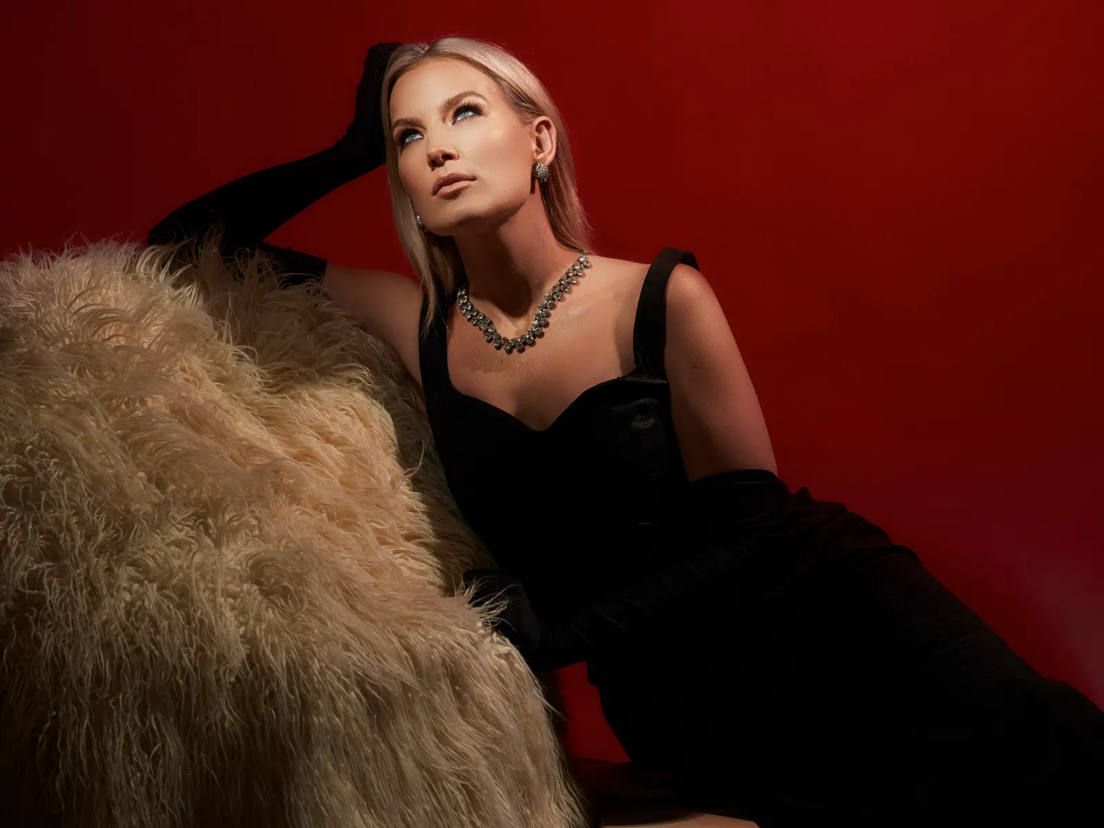 Capturing Emotion Through Light: Exploring the 5 Patterns of Portrait Photography