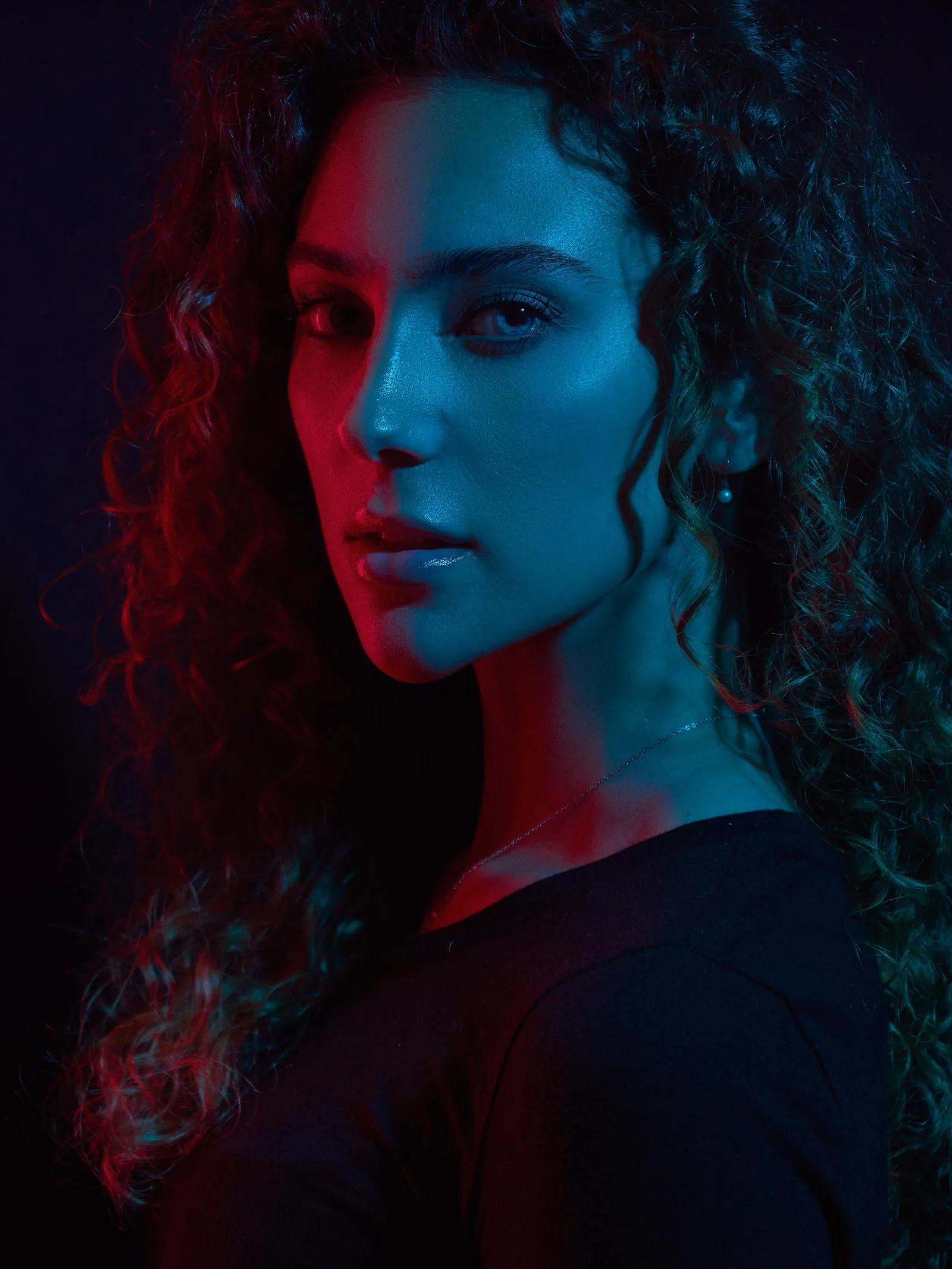 Capturing Emotion Through Light: Exploring the 5 Patterns of Portrait Photography